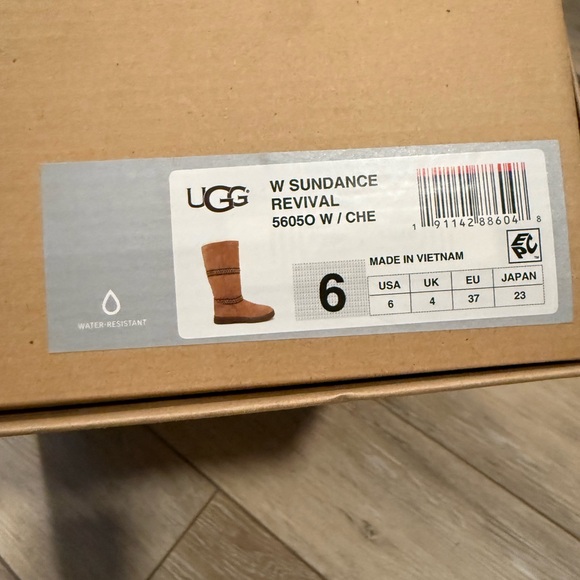 UGG Tan Winter Boots with Patterned Trim - Picture 4 of 4